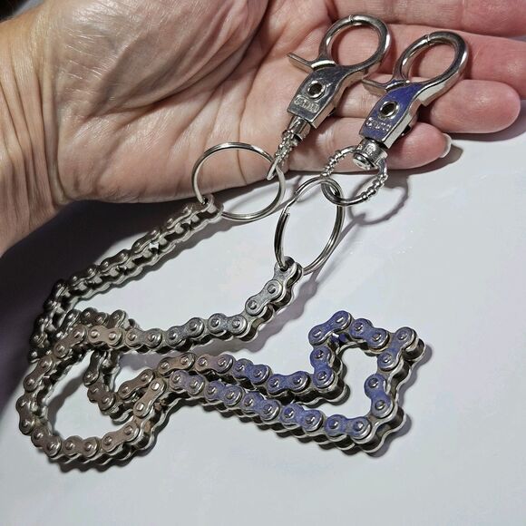 26" Bike Chain Clip Keychain Metal Bicycle Chain Links Silvertone Bikers Keyring - Picture 2 of 11